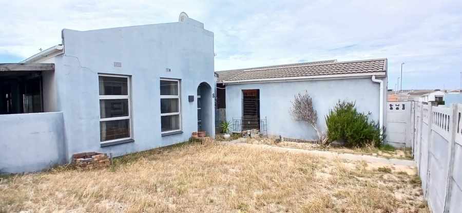 4 Bedroom Property for Sale in Strandfontein Village Western Cape